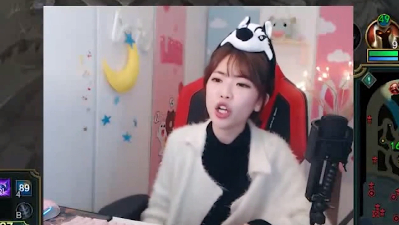 周淑怡:我本来单杀他的又有奶妈又有金身我太难了